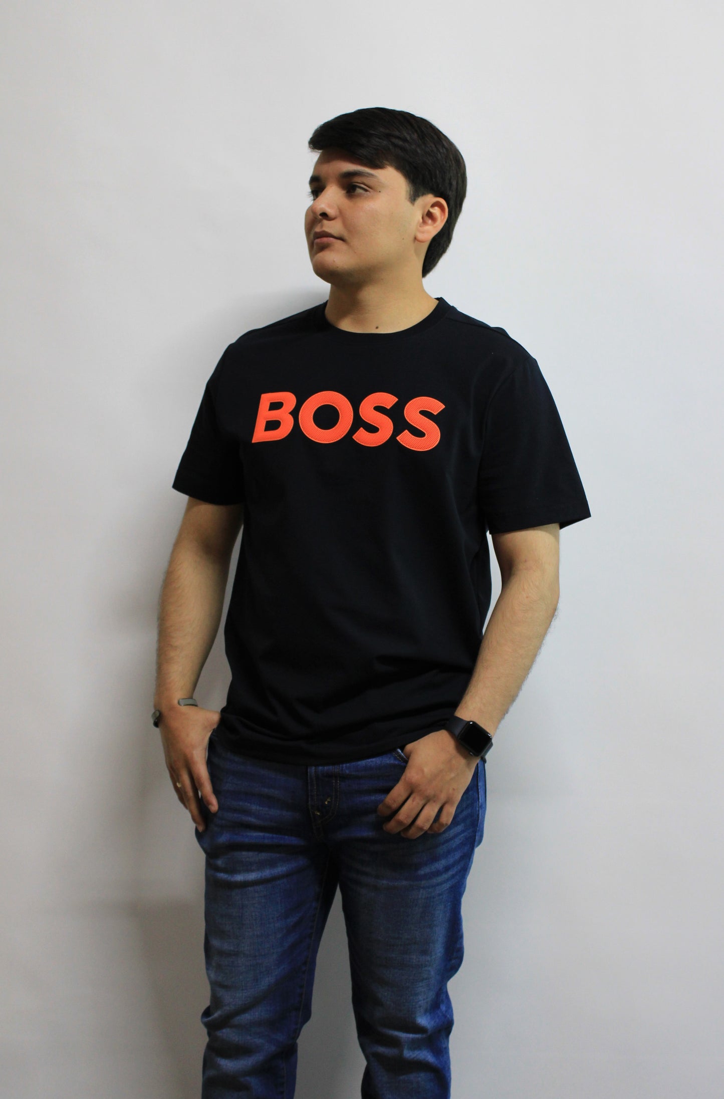 Playera Hugo Boss Azul Marino Con Letras Naranjas