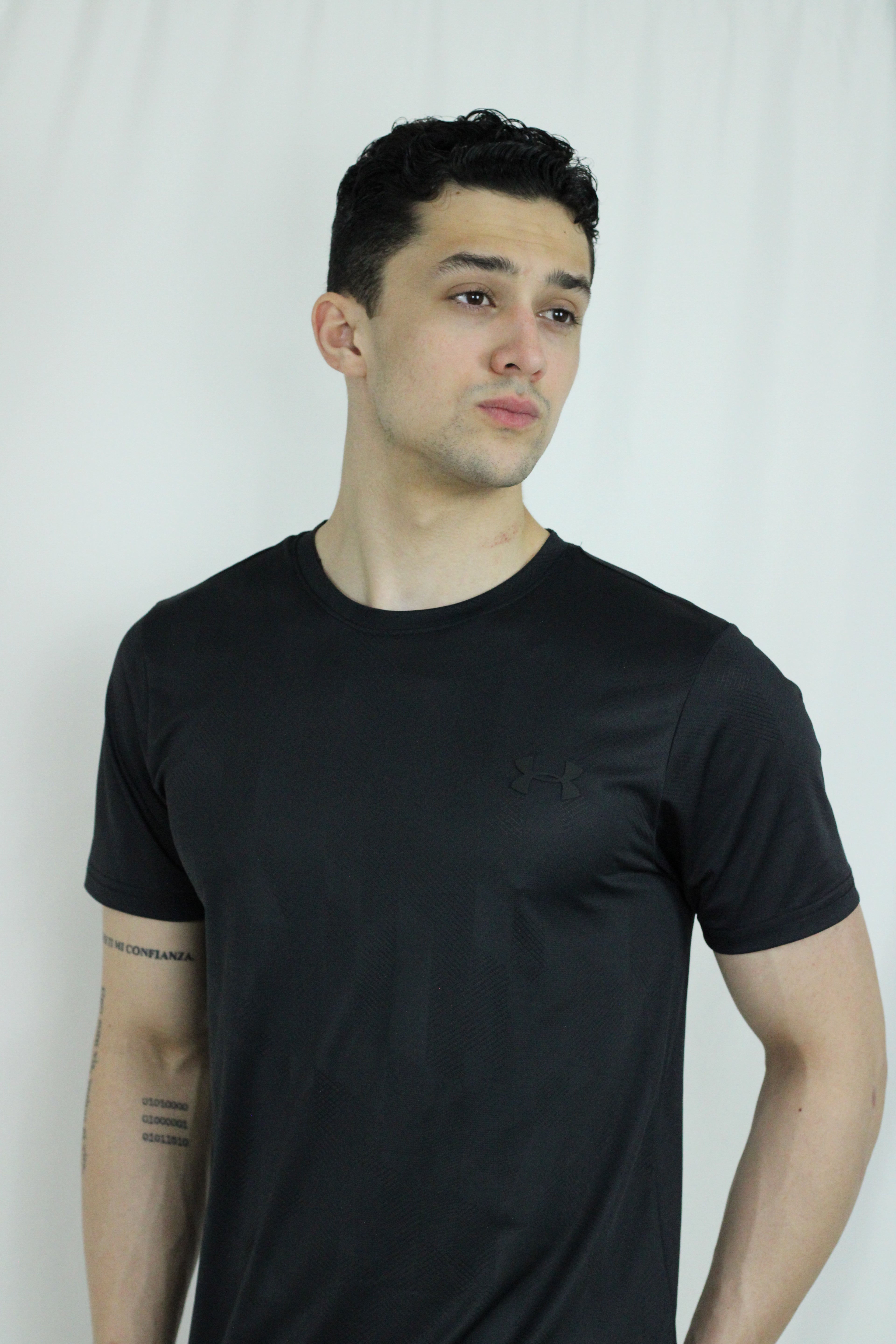 Playera Deportiva Cuello Redondo "Under Armour"