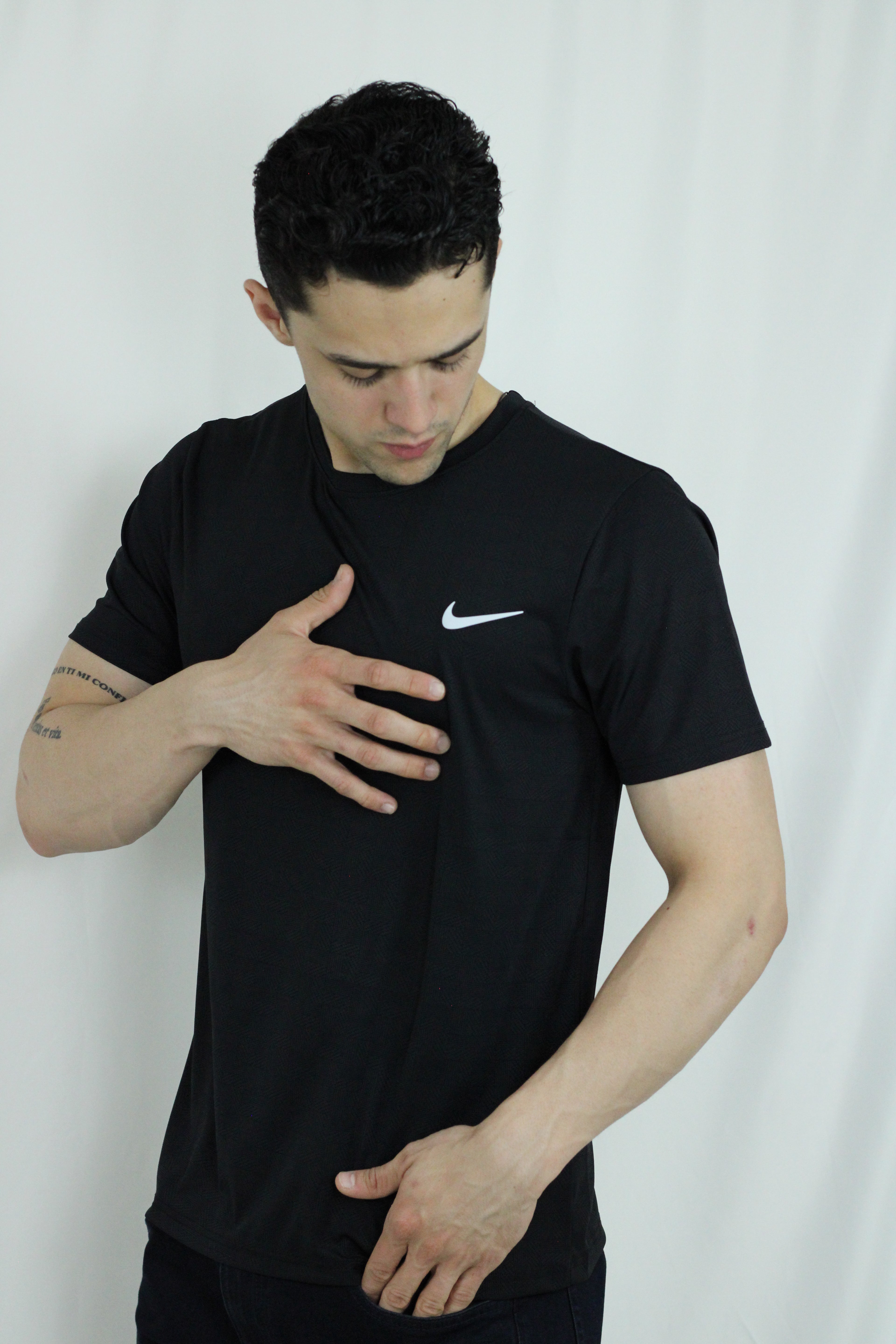 Playeras Deportivas Cuello Redondo "NIKE"