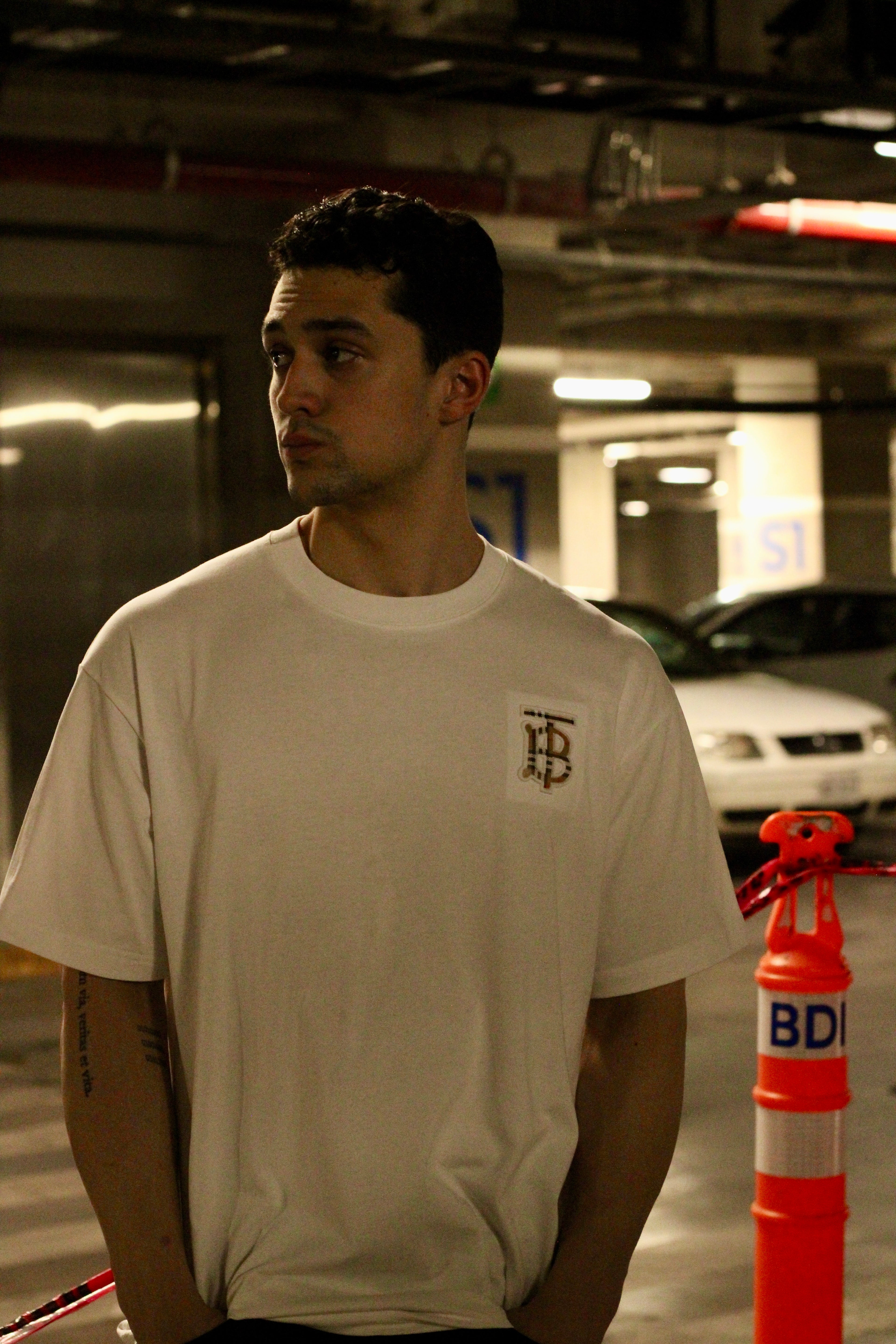 Playera cuello redondo "burberry blanca"