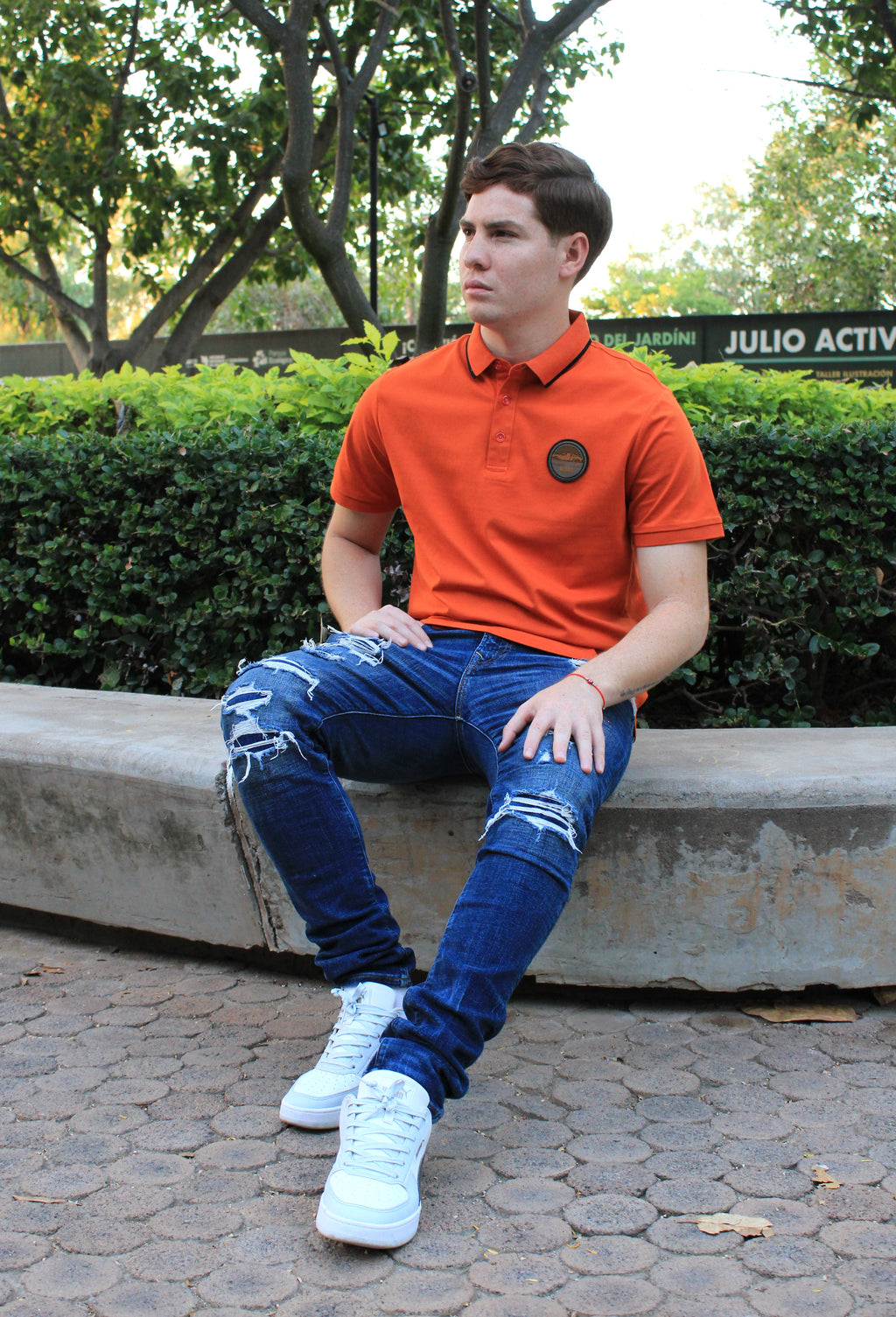 Playera Polo Boss Porsh Color Ladrillo Con Franja negra en Cuello
