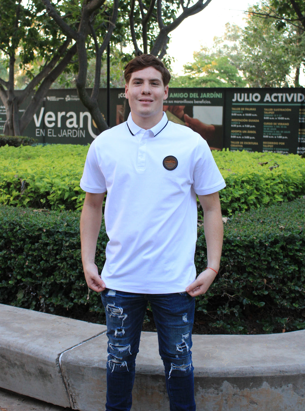 Playera Polo Hugo Porshe Blanca Con Diseño Cafe