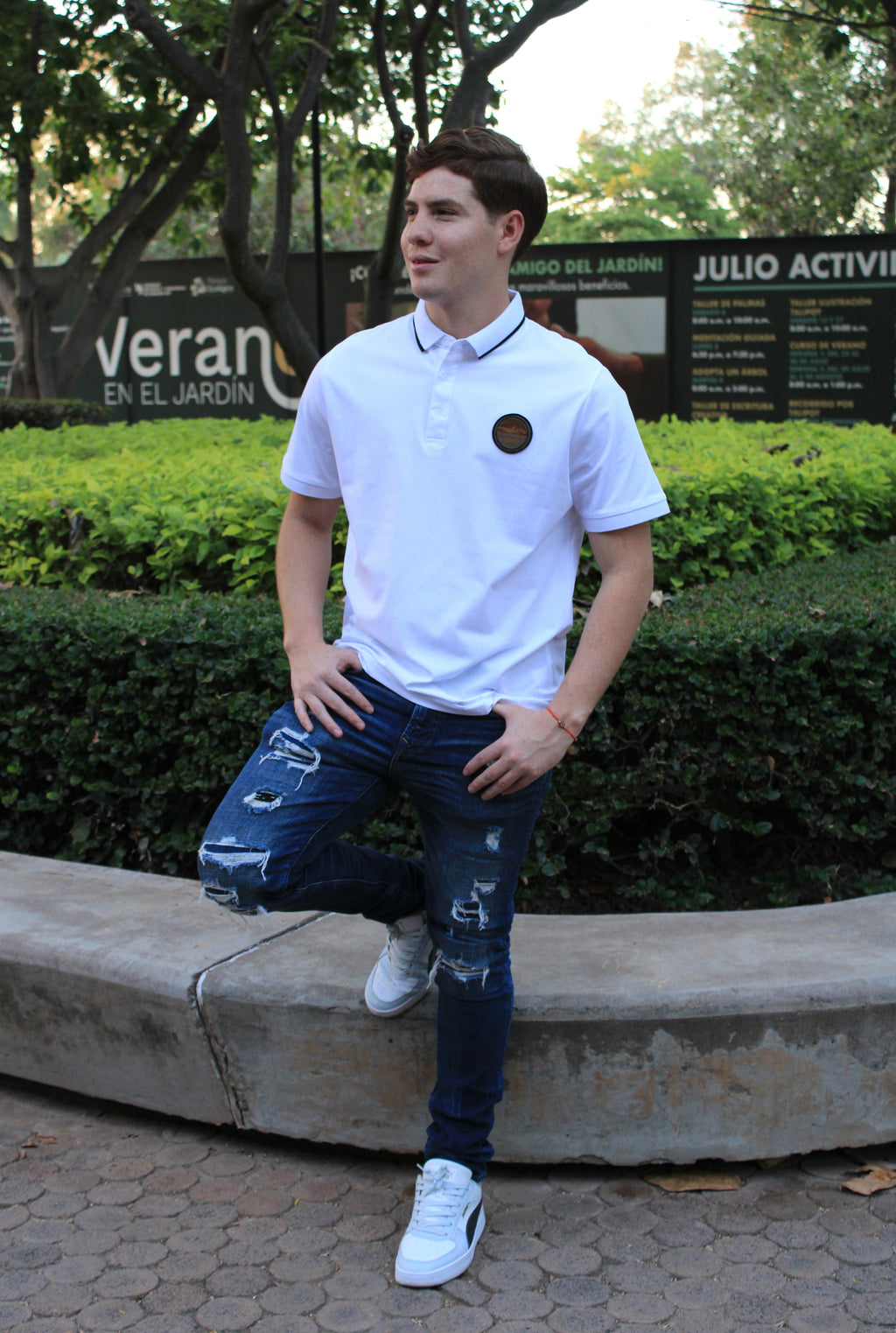 Playera Polo Hugo Porshe Blanca Con Diseño Cafe