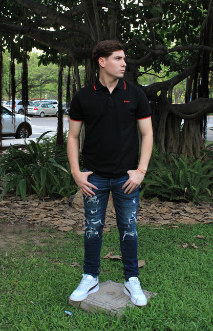 Playera Polo Hugo Boss Negra Con Diseño en Cuello Color Rojo