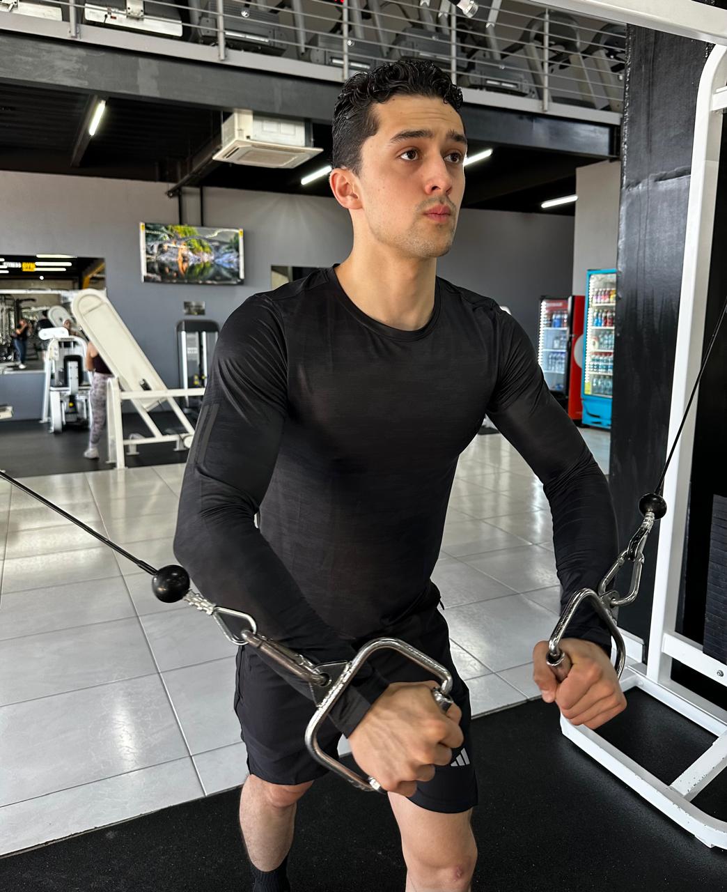 Playera Deportiva Adidas Manga Larga Negra con Camuflajeado