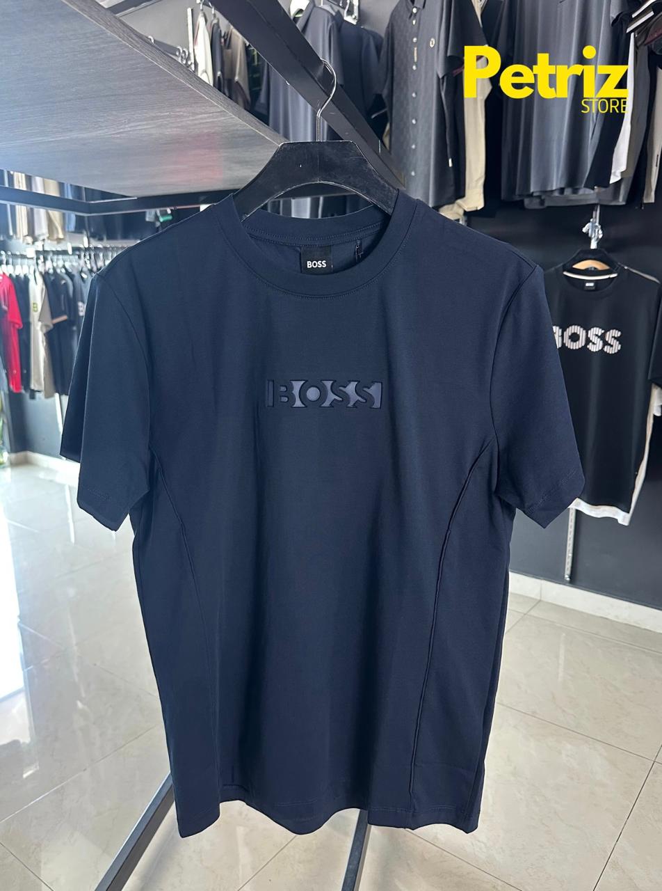 Playera cuello redondo "Boos Azul Marino con diseño en Relieve