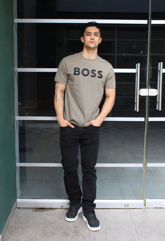Playera Hugo Boss Café Diseño Enfrente color Negro