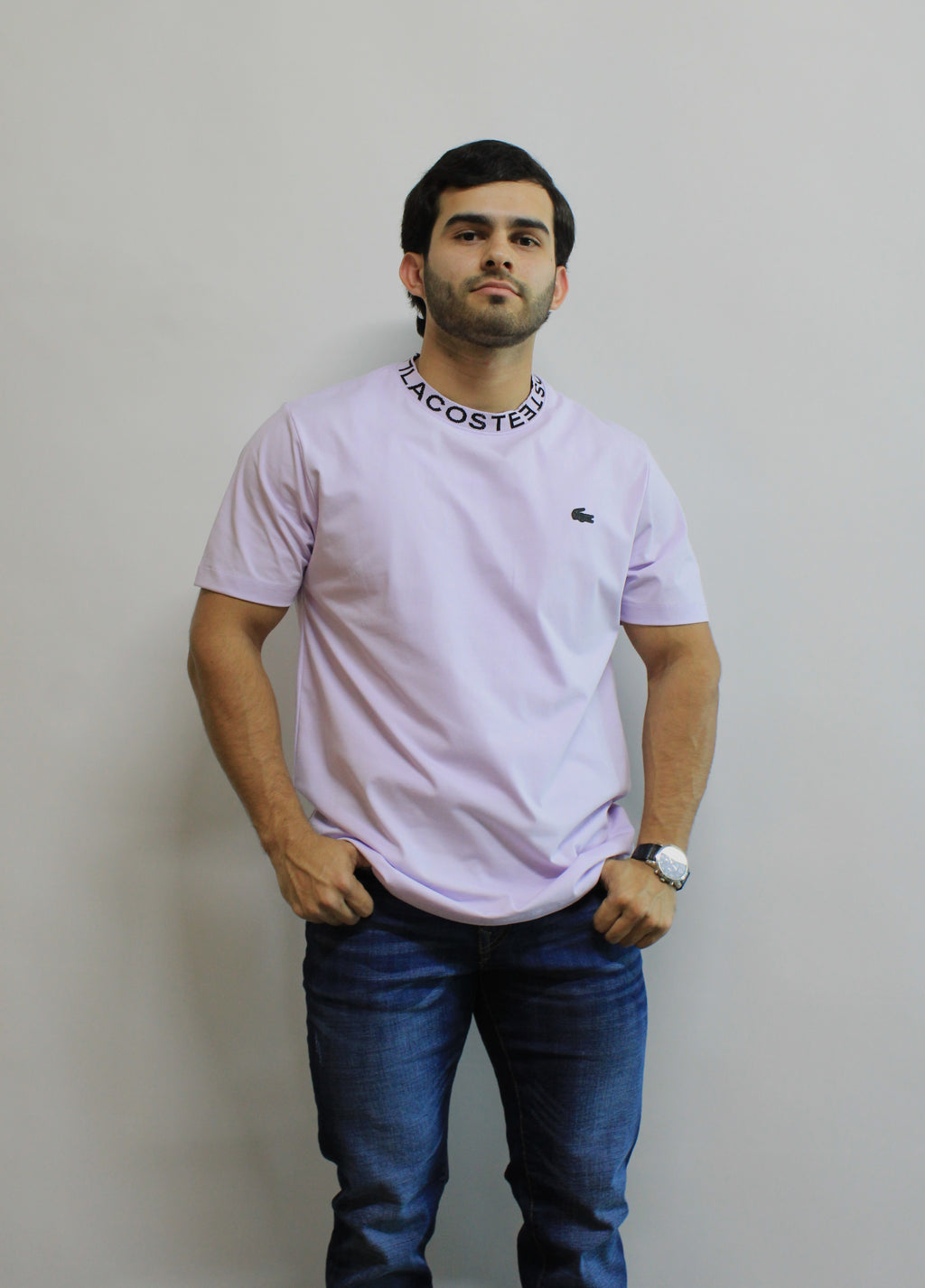 Playera Lacoste Morado Diseño en Cuello